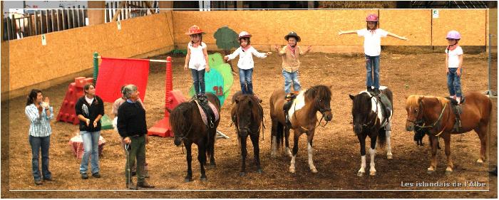 Spectacle équestre des enfants de 5 à 8 ans